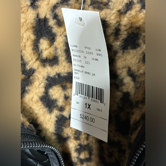 NWT Water resistant fall jacket - Picture 5 of 10